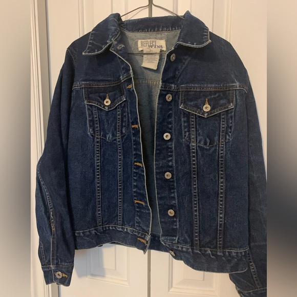 Vintage Women’s (L) Trucker Denim/Jean Jacket - Picture 2 of 5